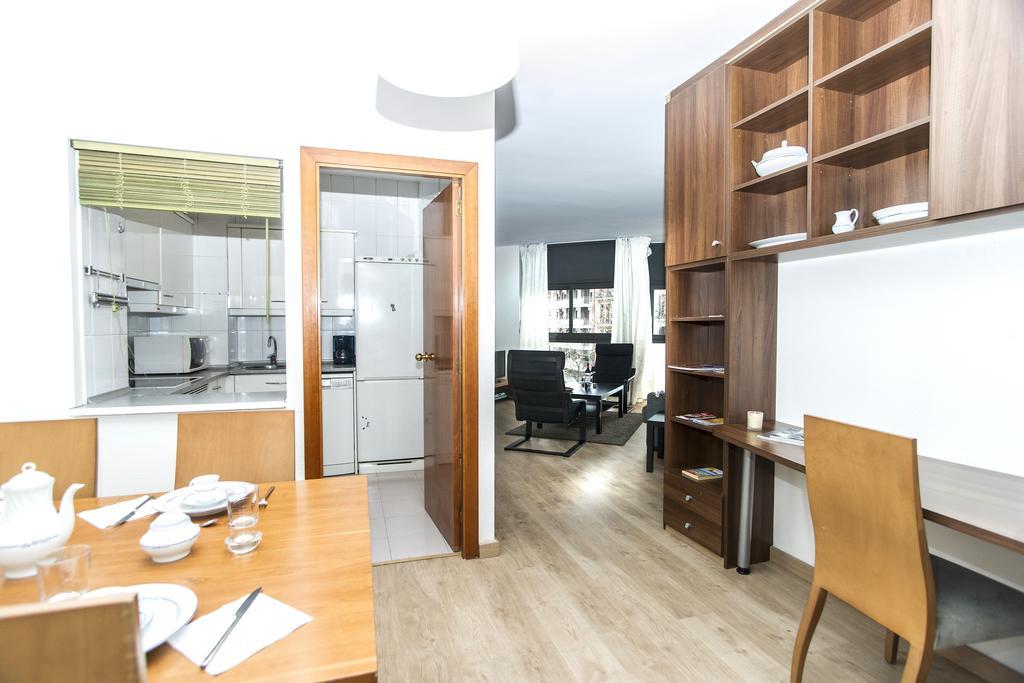 Apartment Bright Sagrada Familia Barcelona Exterior foto